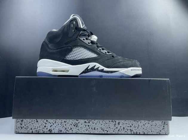 Kicktheory CT4838-011 JORDAN OREO 5 AIR 0815